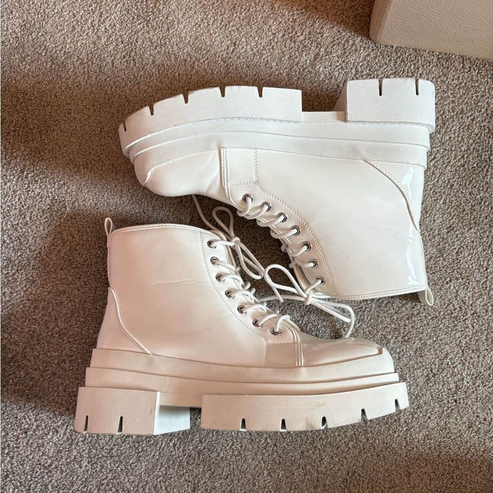 Forever 21 Faux Leather Lug Sole Platform Booties -WHITE-9